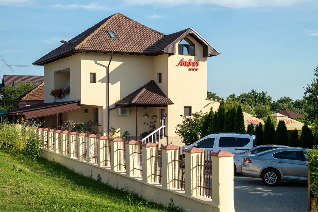 Pensiunea Andrei Rm Valcea Râmnicu Vâlcea Εξωτερικό φωτογραφία